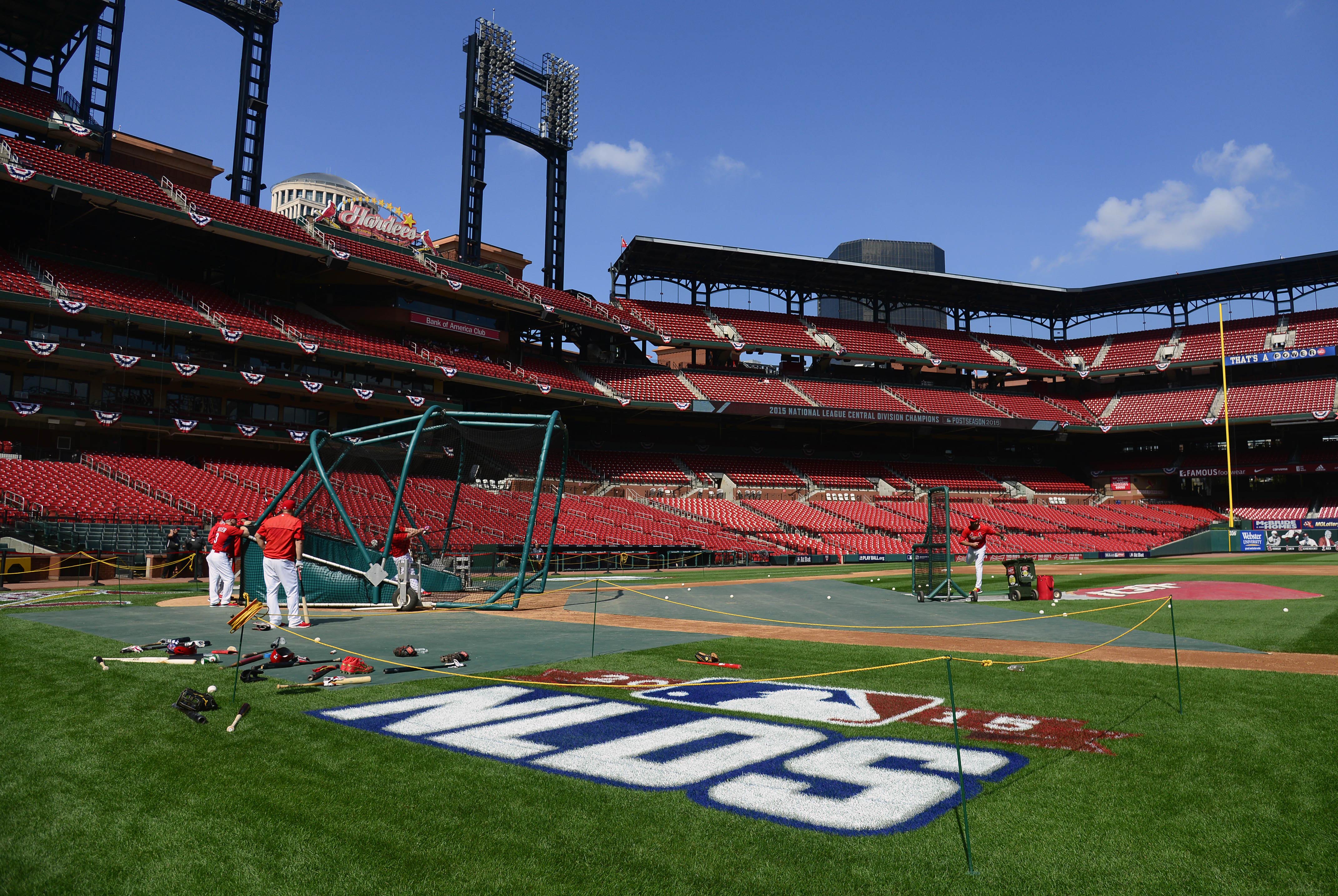MLB: NLDS-Chicago Cubs at St. Louis Cardinals-Workouts
