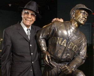 Buck O'Neil and Statue in NLBM